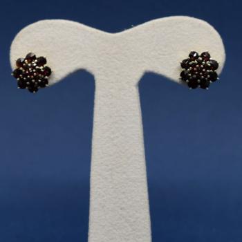 Earrings with Garnets - gold, Czech garnet - 1970 Earrings with Garnets - gold, Czech garnet - 1970