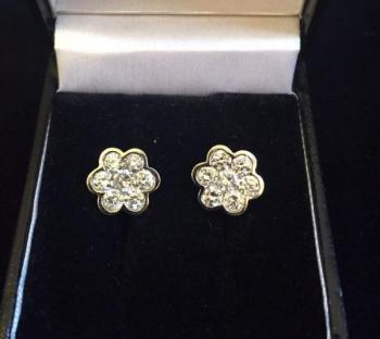 Earrings 1.1 car Earrings 1.1 car
