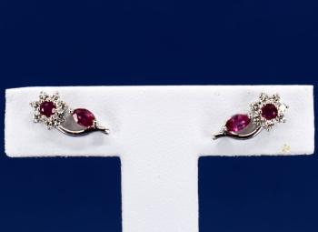 Gold Earrings with Brilliants - gold, brilliant cut diamond - 1970 Gold Earrings with Brilliants - gold, brilliant cut diamond - 1970